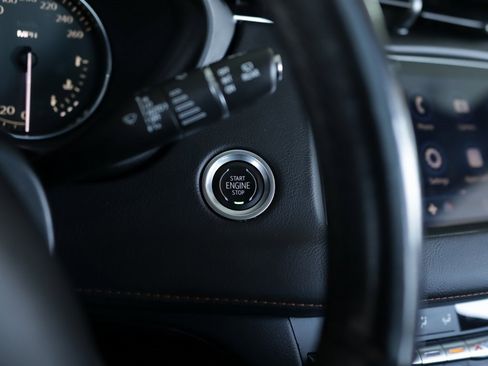 Used 2023 Cadillac XT4 Sport image 17