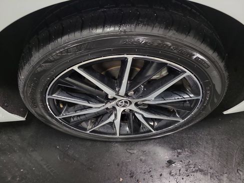 Used 2023 Toyota Camry SE FWD image 12
