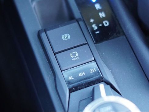 Certified 2025 Toyota 4Runner TRD Off-Road image 40