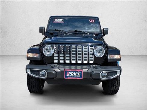 Used 2021 Jeep Wrangler Unlimited Sahara w/ Cold Weather Group image 2