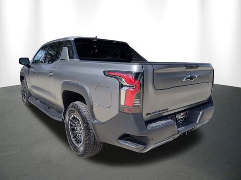 Used 2026 Chevrolet Silverado EV Trail Boss AWD/4WD image 16
