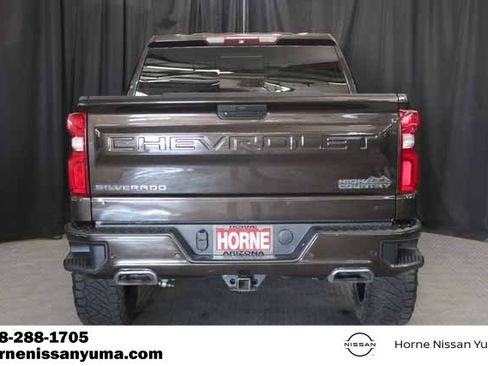 Used 2019 Chevrolet Silverado 1500 High Country w/ Technology Package image 17