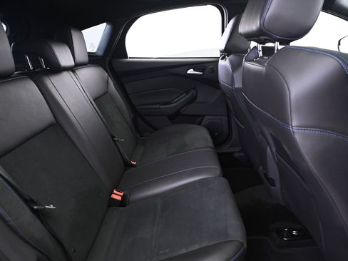 Used 2016 Ford Focus RS image 19