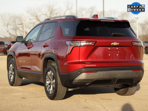 Used 2025 Chevrolet Equinox LT w/ Convenience Package II image 5