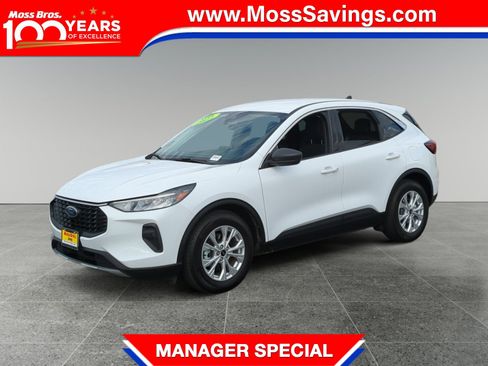 Used 2023 Ford Escape Active image 1