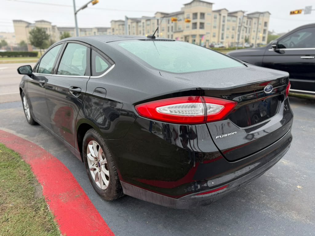 Used 2016 Ford Fusion S FWD image 5
