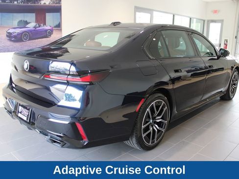 Used 2023 BMW 760i xDrive AWD/4WD image 22