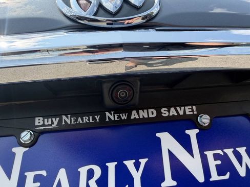 Used 2020 Buick Enclave Essence AWD/4WD image 11