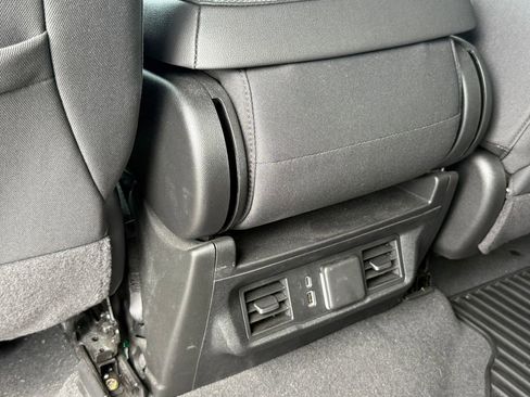 Used 2024 Chevrolet Silverado 1500 LT image 9