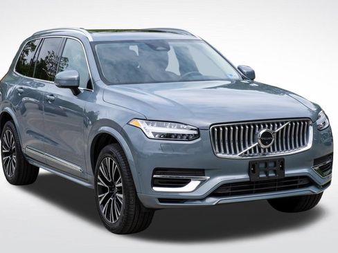 Used 2023 Volvo XC90 T8 Plus AWD/4WD image 10