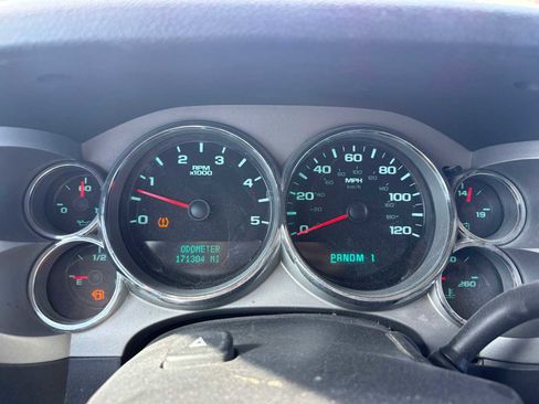 Used 2008 Chevrolet Silverado 2500 LT w/ 2LT Convenience Package AWD/4WD image 12