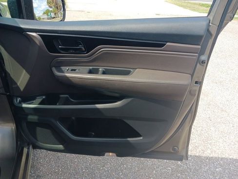 Used 2018 Honda Odyssey Elite image 16