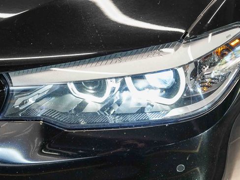 Used 2018 BMW 530i RWD image 7
