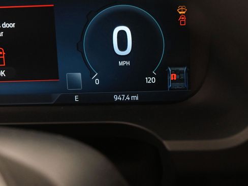 Used 2025 Ford F150 Lightning Flash AWD/4WD image 21