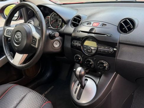 Used 2011 MAZDA MAZDA2 Touring FWD image 42