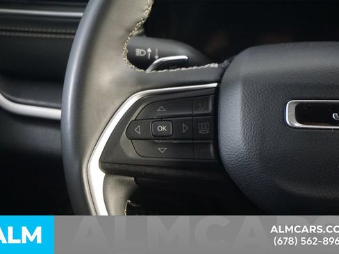 Used 2025 Jeep Grand Cherokee Altitude AWD/4WD image 26