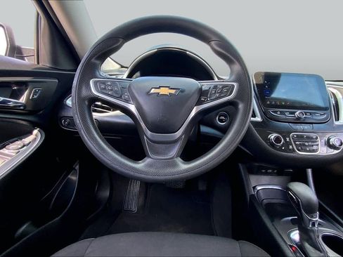Used 2023 Chevrolet Malibu LT FWD image 6
