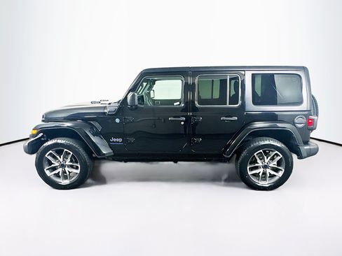 Used 2024 Jeep Wrangler Unlimited AWD/4WD image 4