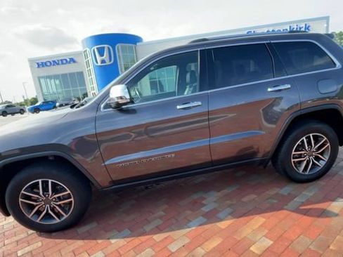 Used 2021 Jeep Grand Cherokee Limited w/ Sun & Sound Group AWD/4WD image 6