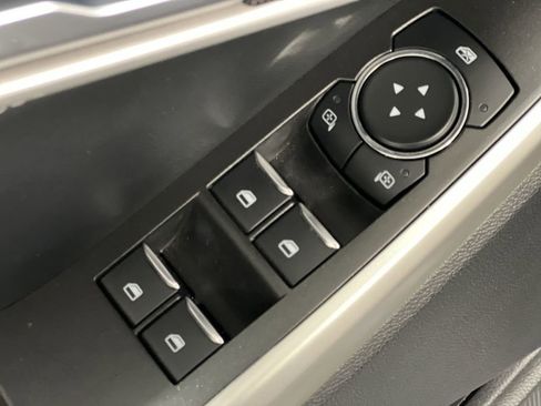 Used 2023 Ford Explorer XLT w/ Equipment Group 202A image 17