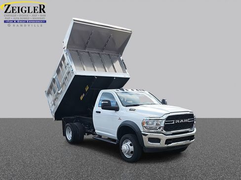 New 2024 RAM 4500 Tradesman image 3