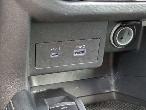 Used 2021 Nissan Kicks SR w/ SR Premium Package FWD image 21