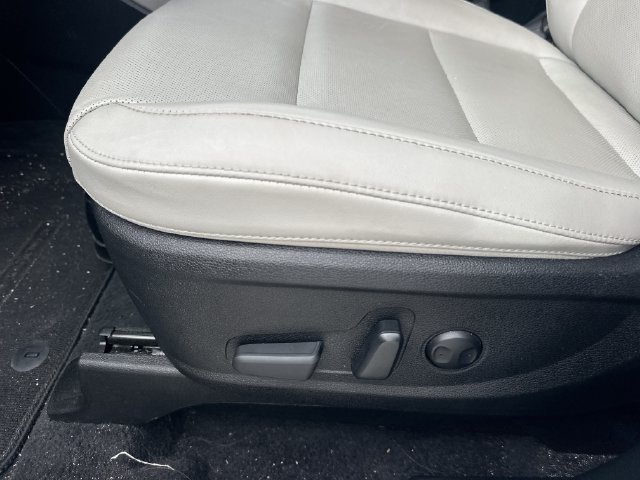Used 2022 Kia Telluride S AWD/4WD image 18
