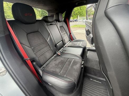 Used 2021 Porsche Cayenne GTS AWD/4WD image 23