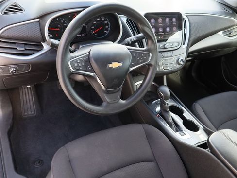 Used 2024 Chevrolet Malibu LT FWD image 11