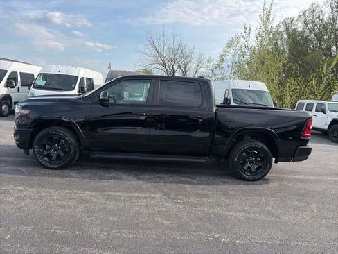 New 2026 RAM 1500 4x4 Crew Cab image 2