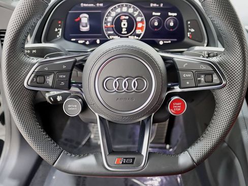 Used 2021 Audi R8 V10 w/ Premium Package RWD image 17