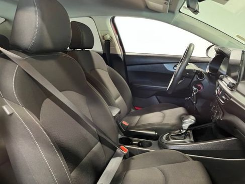 Used 2021 Kia Forte LXS FWD image 10