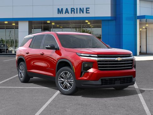 New 2026 Chevrolet Traverse LT w/ Driver Confidence Package FWD image 7