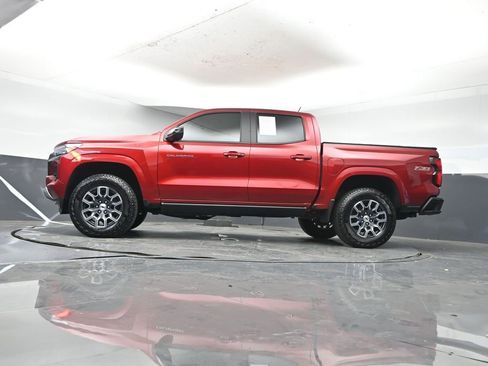 Used 2024 Chevrolet Colorado Z71 w/ Z71 Convenience Package 2 image 32