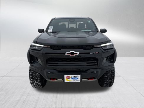 Used 2024 Chevrolet Colorado ZR2 w/ ZR2 Convenience Package III image 2