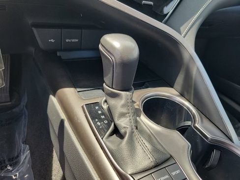 Used 2024 Toyota Camry SE FWD image 30