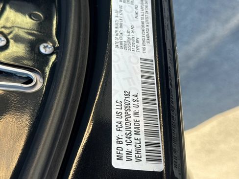 Used 2023 Jeep Wagoneer Series III w/ Preferred Equipment Group AWD/4WD image 43