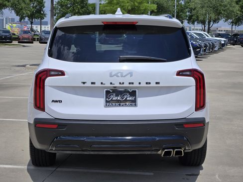 Used 2022 Kia Telluride EX w/ EX Premium Package AWD/4WD image 4