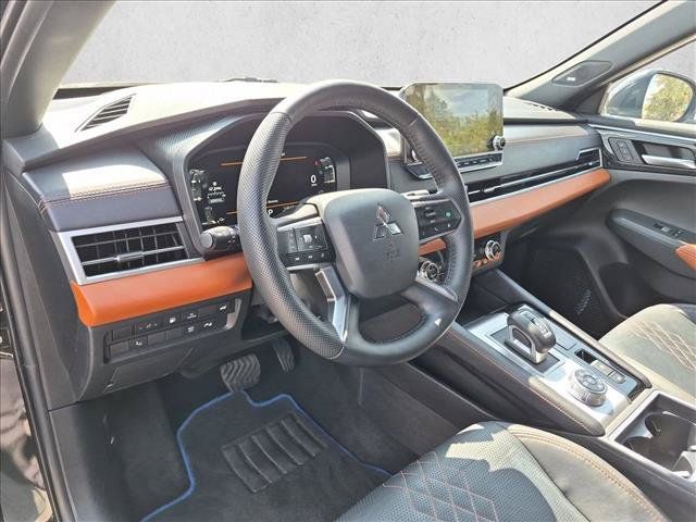 Used 2023 Mitsubishi Outlander SEL 40th Anniversary AWD/4WD image 10