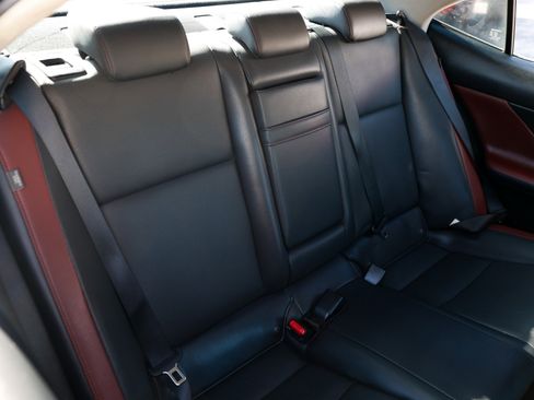 Used 2017 Lexus IS 200t image 17