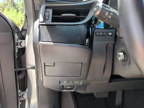 Certified 2025 Lexus ES 350 w/ Premium Package FWD image 10