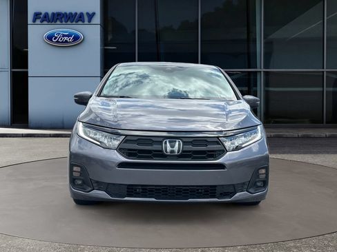 Used 2025 Honda Odyssey EX-L image 2