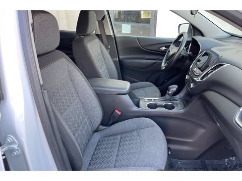 Used 2022 Chevrolet Equinox LT FWD image 19