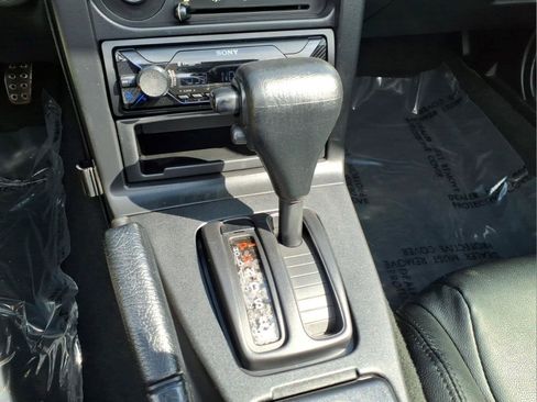 Used 1997 MAZDA MX-5 Miata RWD image 14