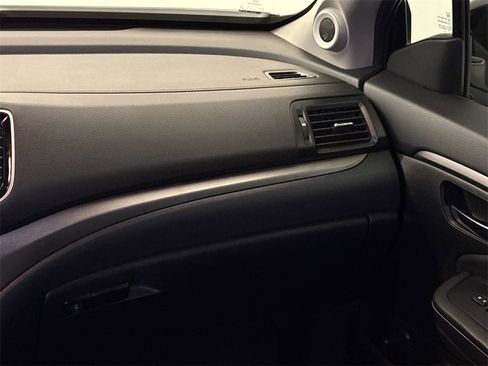 Used 2021 Honda Ridgeline Sport image 18