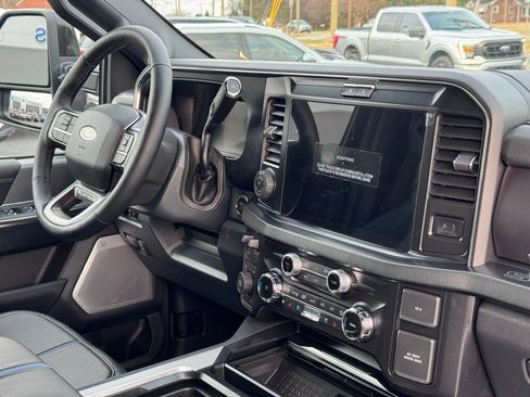 New 2026 Ford F250 Platinum w/ FX4 Off-Road Package image 29