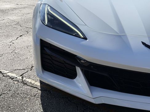 Used 2024 Chevrolet Corvette Z06 w/ Stealth Interior Trim Package image 9