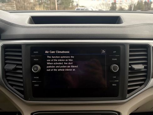 Used 2019 Volkswagen Atlas SE w/ Panoramic Sunroof Package image 40