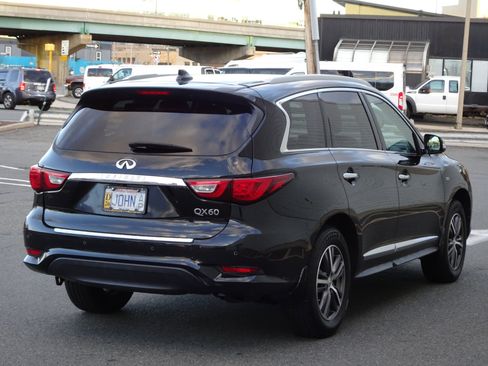 Used 2017 INFINITI QX60 Luxe w/ Premium Plus Package image 7