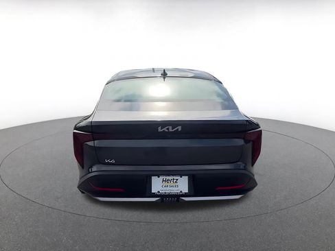 Used 2025 Kia K4 LXS image 12